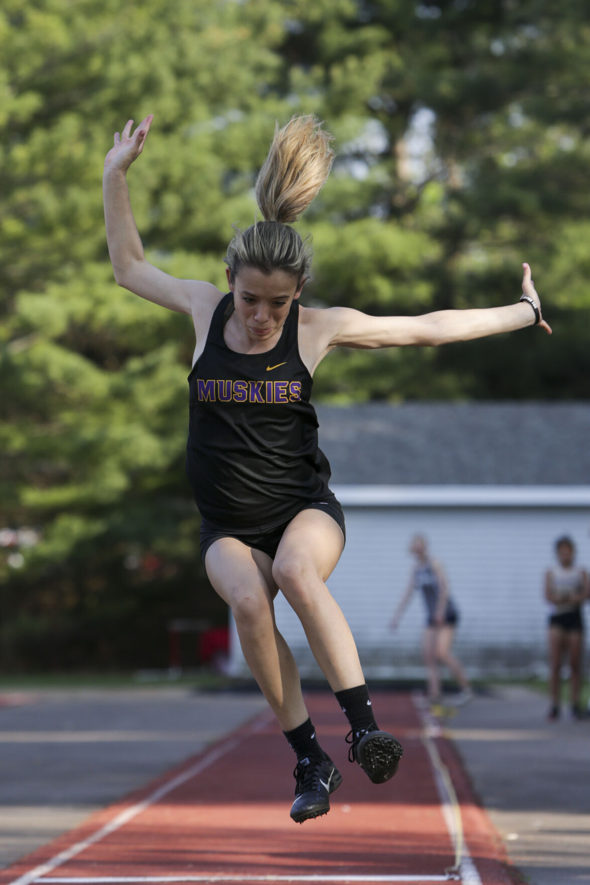 051222-qc-spt-district track-131.jpg